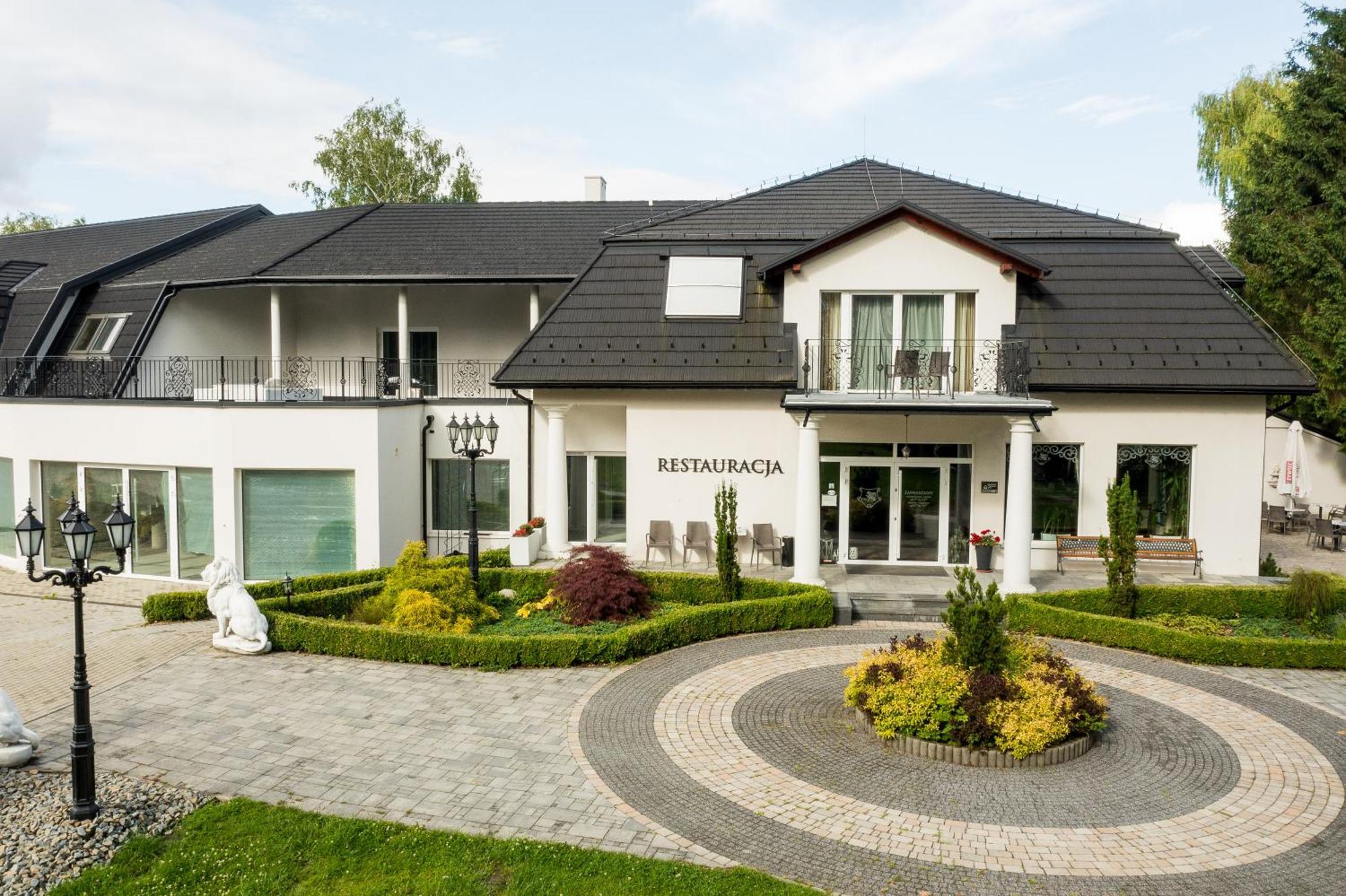 Dwor Wapowce Hotell Eksteriør bilde